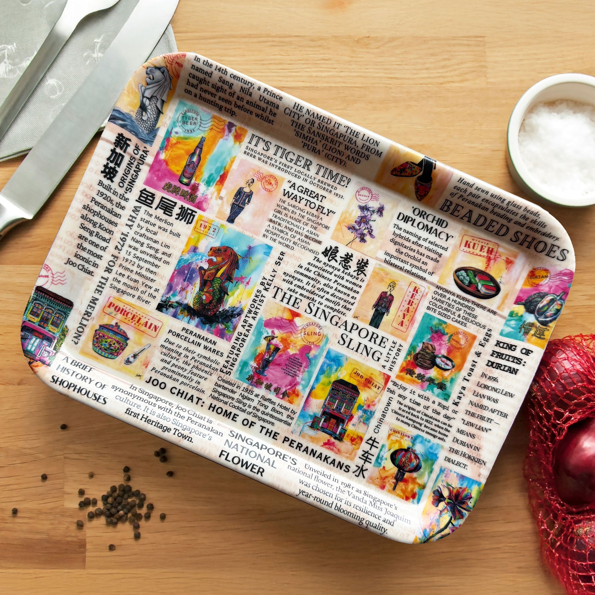 Singapore art, Singapore memories, Corporate Gift Singapore, Gift from Singapore, Merlion Bamboo Tray, Singapore Story, Kelly Ser Atelier, Bamboo Plates, Sustainable Gift, Singapore Tray